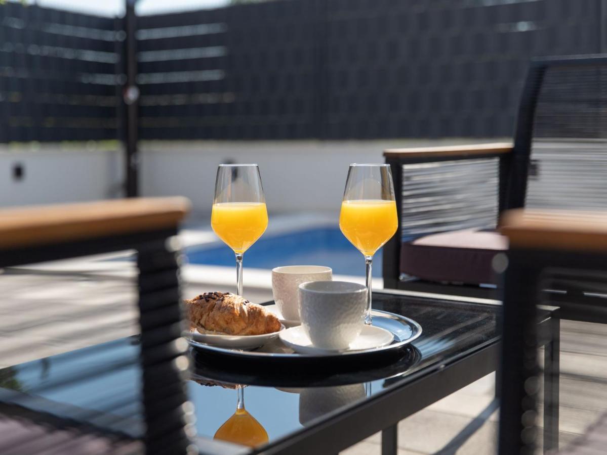 Luxury Luna Villa