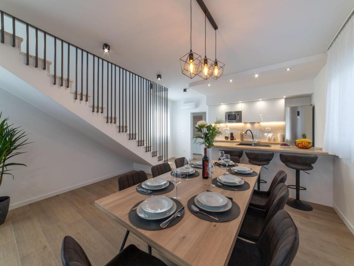 Luxury Luna * Kastela