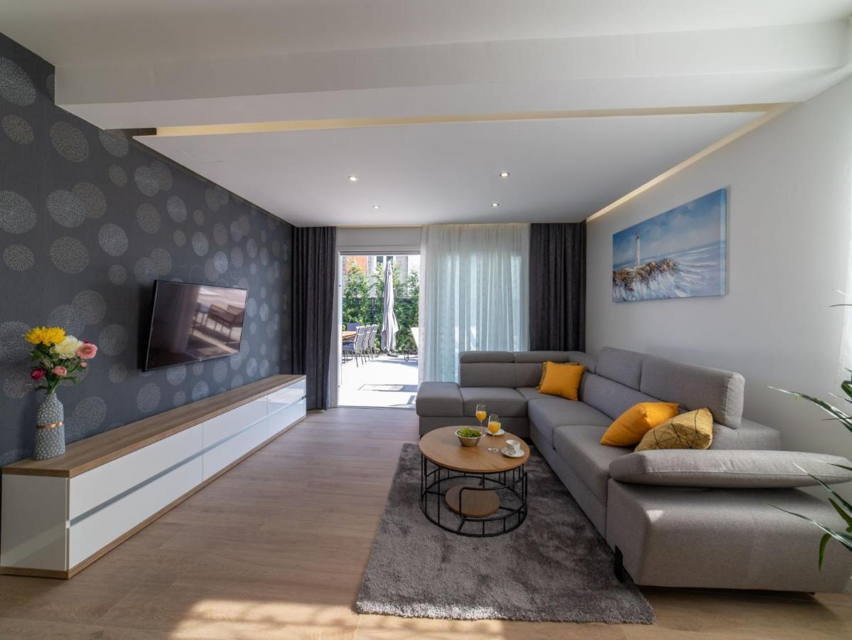 Luxury Luna Villa *