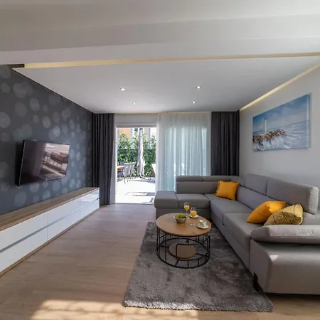 Luxury Villa Luna Kastela Exterior photo